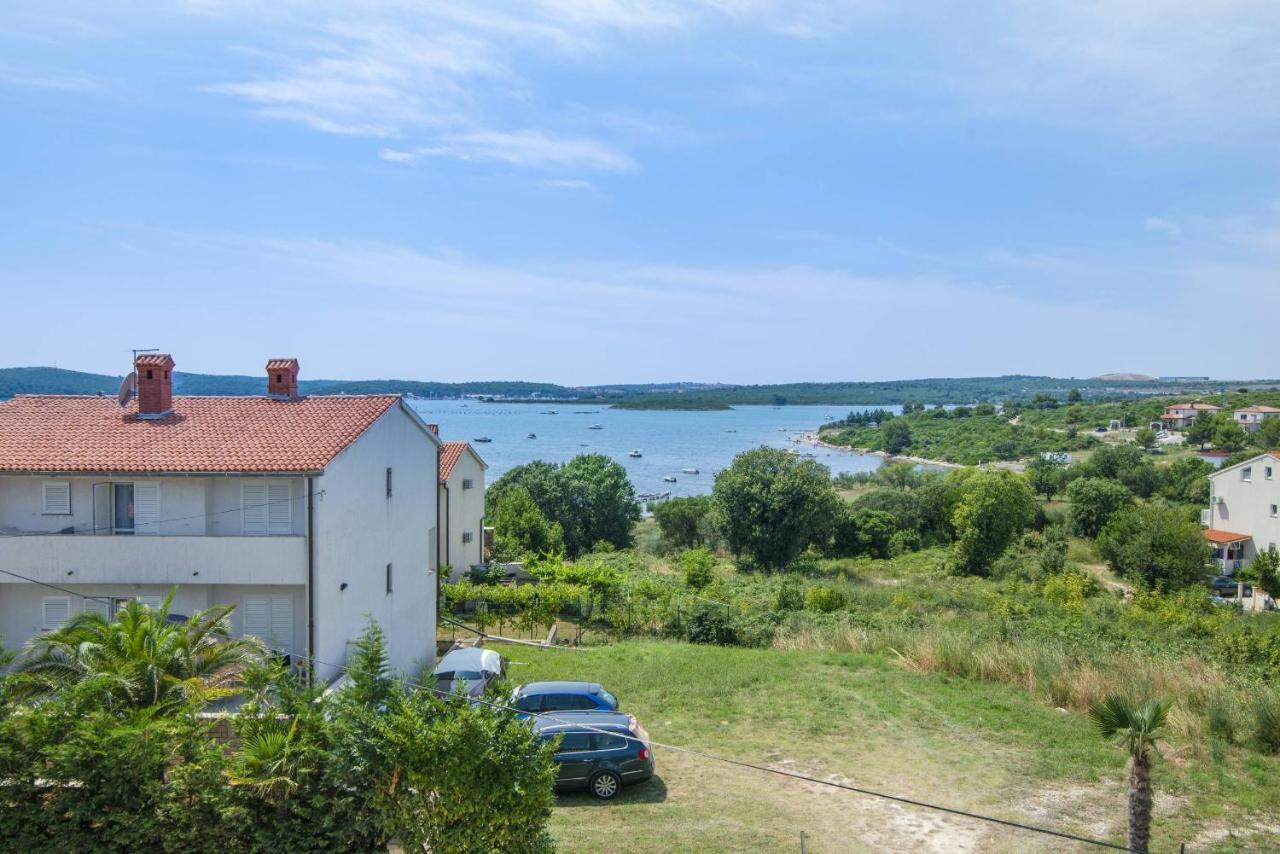 Apartments Tara Медулин Экстерьер фото